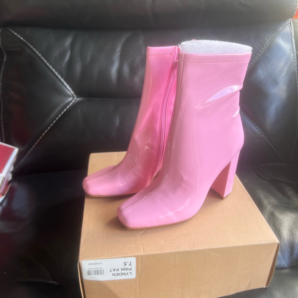 Pink Steve Madden boots size 7.5